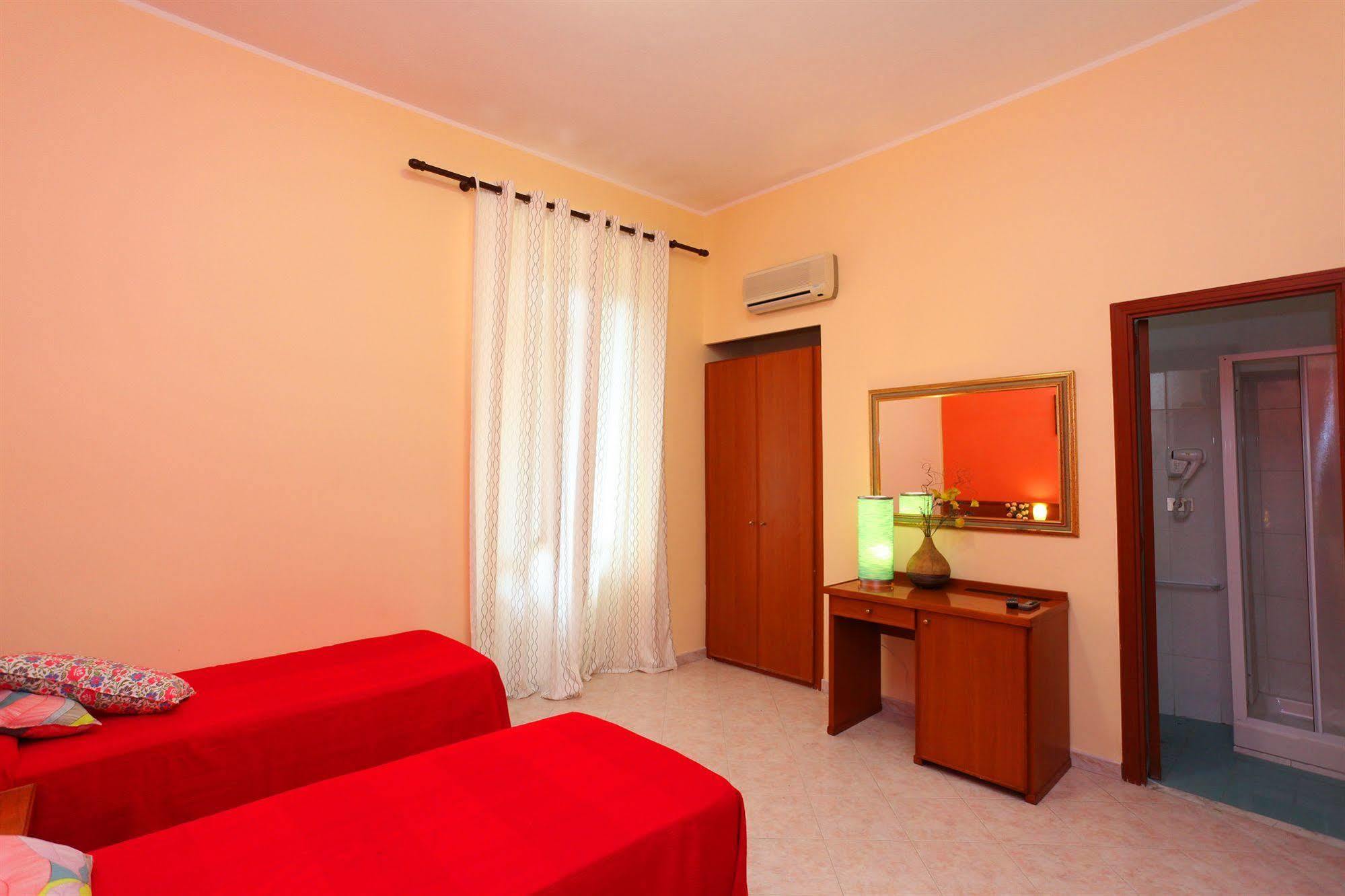 Hotel Pisa Roma Exterior foto
