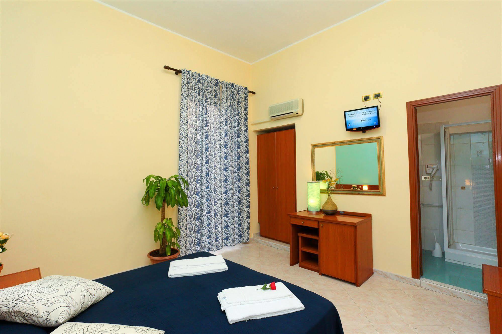 Hotel Pisa Roma Exterior foto